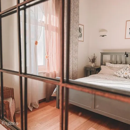 Heritage Nestled Between Sea And Hills Apartment Cipresso